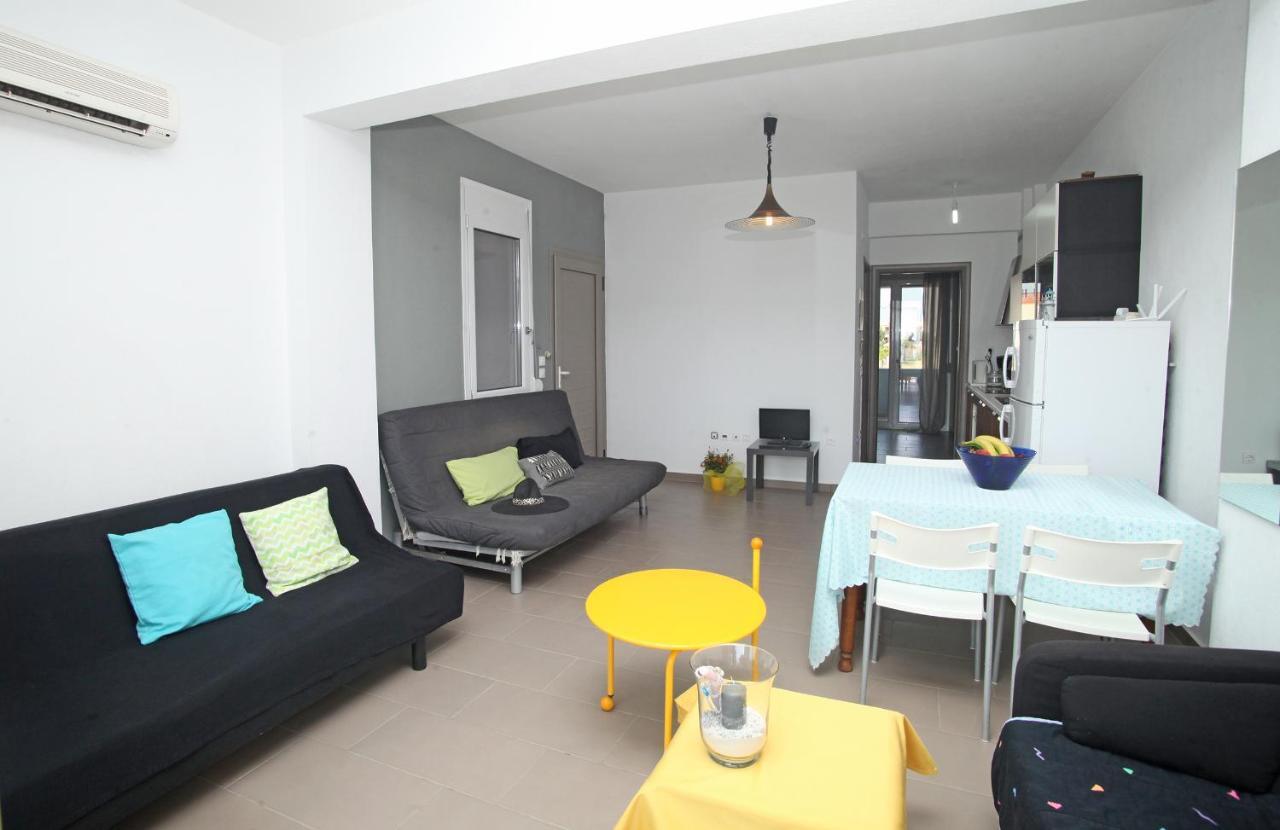 See To Sea Apartments Paralia Dionysiou Exterior photo